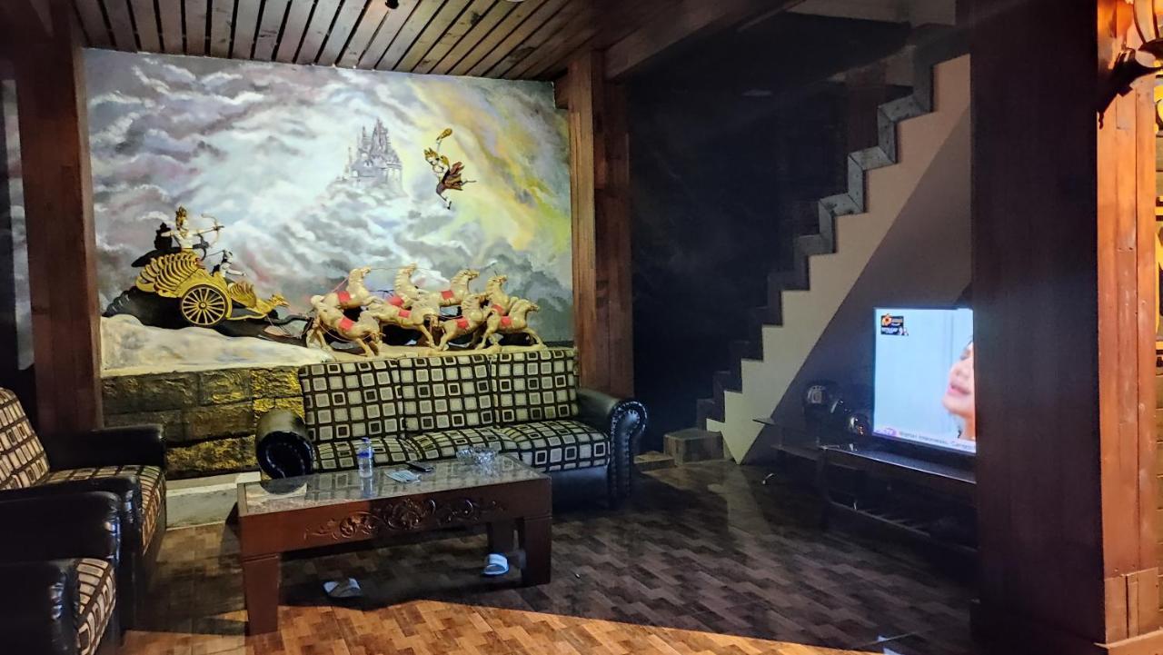 Mirabell Hotel & Convention Hall Malang Extérieur photo